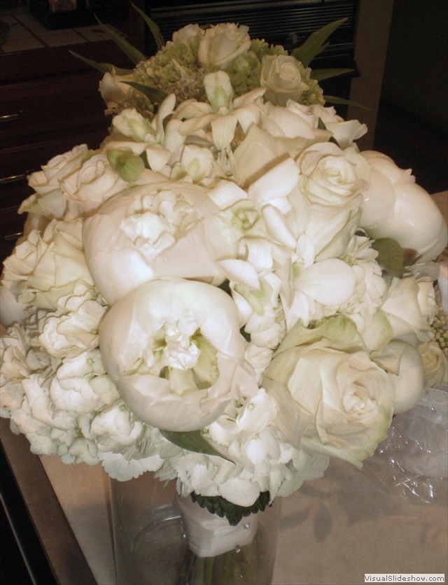 Wedding at Baltimore C.C. bridal bouquet